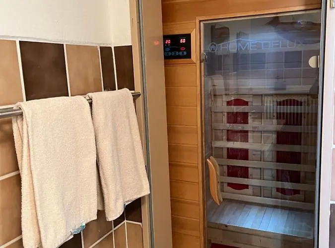 Liebevoll Hinterm Deich Gæstehus Lehe (Schleswig-Holstein)