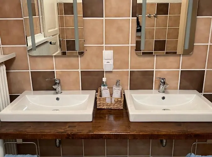 Liebevoll Hinterm Deich